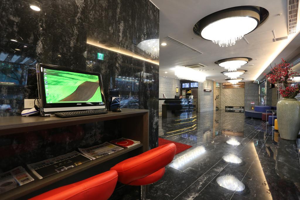 Chiayi Look Hotel Екстер'єр фото