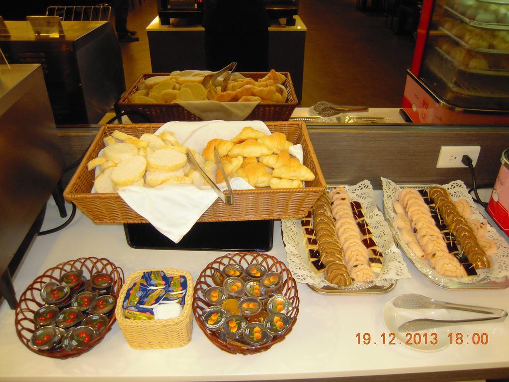 Chiayi Look Hotel Екстер'єр фото