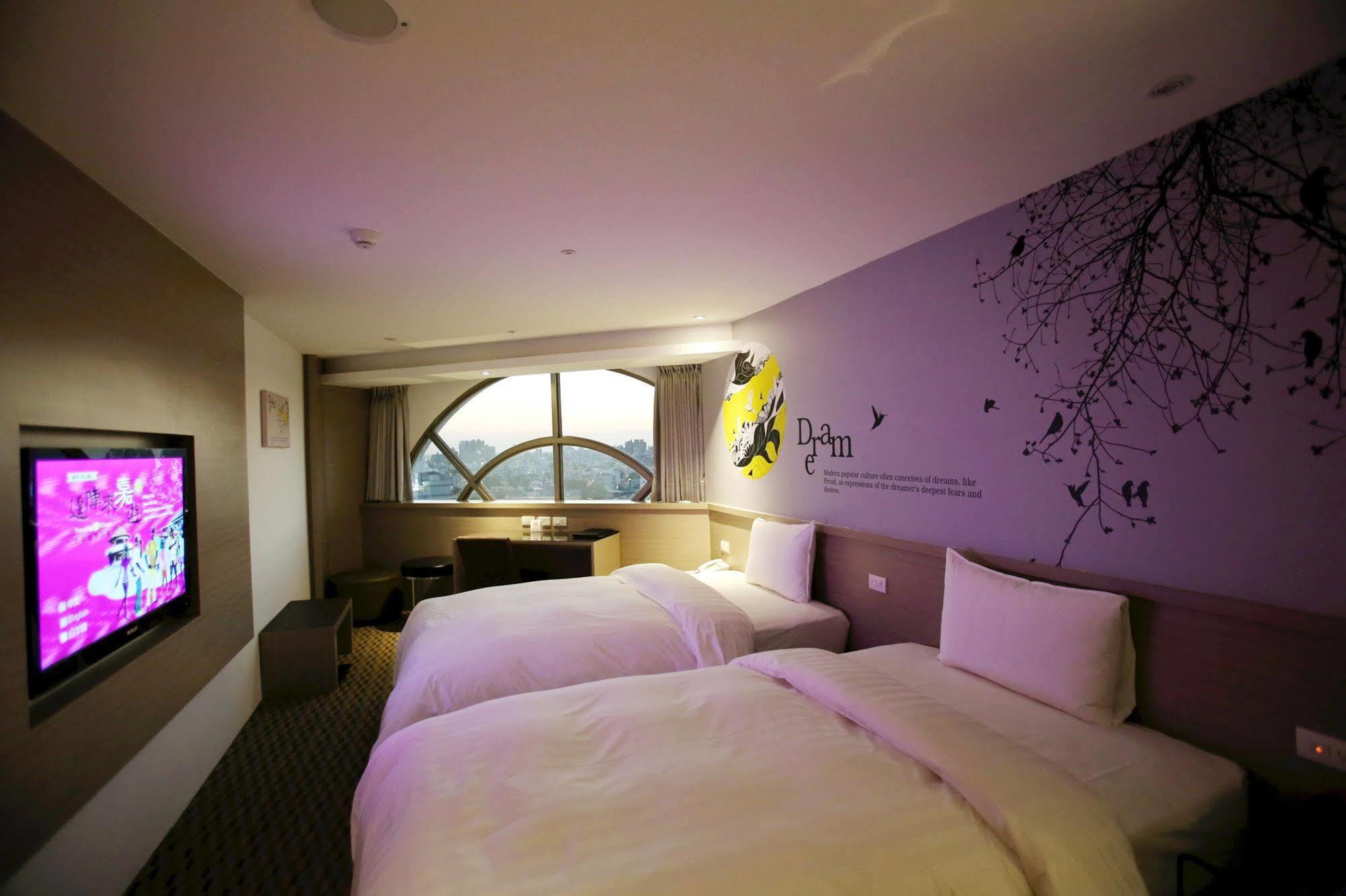 Chiayi Look Hotel Екстер'єр фото